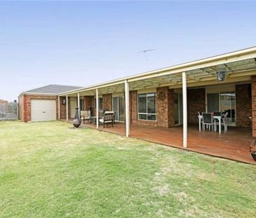 Large Family Home - Photo 4