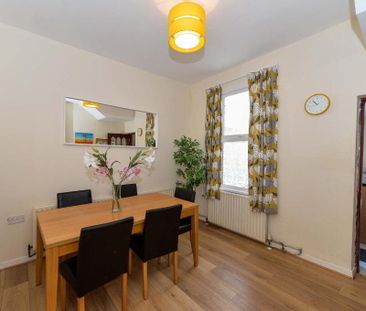 69 Haypark Avenue, Belfast, BT7 3FE - Photo 3