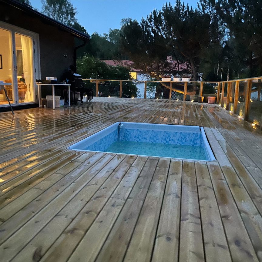 Vedbackavägen, Kungälv - Photo 1