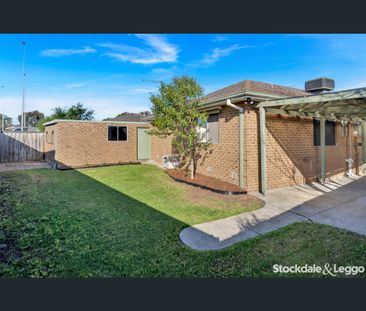 4 North Circular Road, Gladstone Park, Vic 3043 - Photo 2