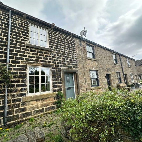 Castle Hill, Glossop - Photo 1