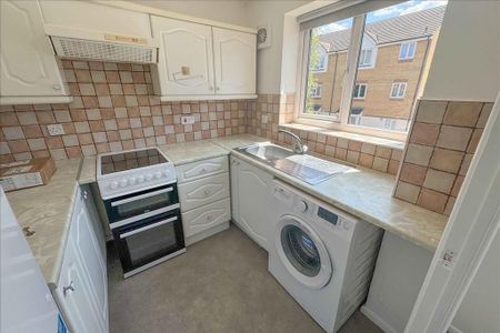 Studio to rent - Photo 5