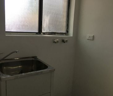 CONVENIENTLY LOCATED 2 BEDROOM UNIT - Photo 6