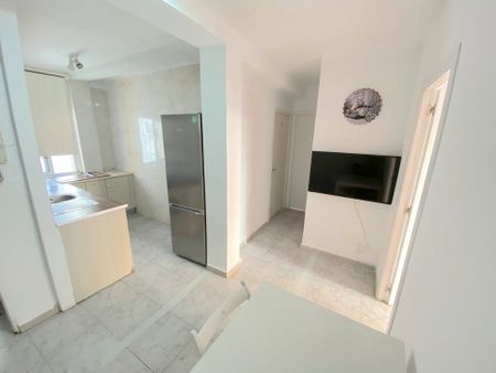 Barriada la Palmilla, Sevilla, Andalusia 41009 - Photo 4