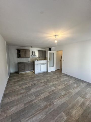 Appartement T2 à louer Saint Jacques De La Lande - 42 m² - Photo 3