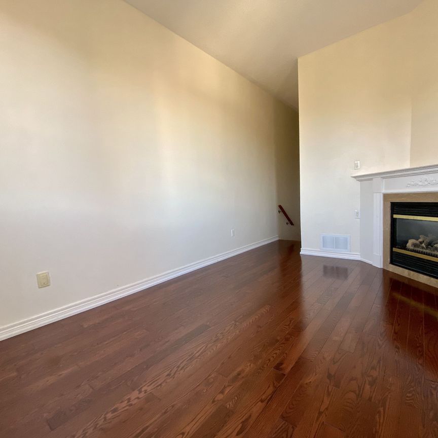For Lease - 34 Cameo Drive, Richmond Hill, Ontario - Photo 1