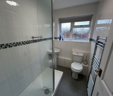 2 bedroom flat to rent - Photo 5