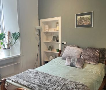 1 Bed Flat, St Leonards St, EH8 - Photo 5