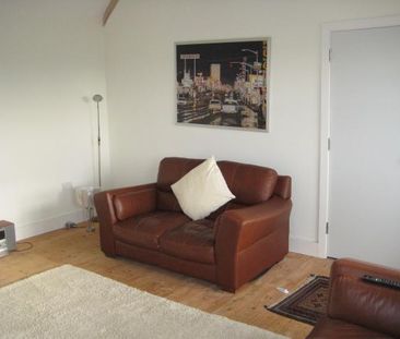 3 bedroom semi-detached house to rent - Photo 6