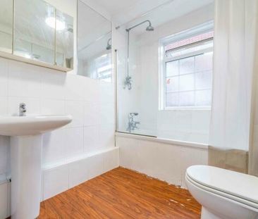 Post Office, Main Street, Heslington - Photo 4