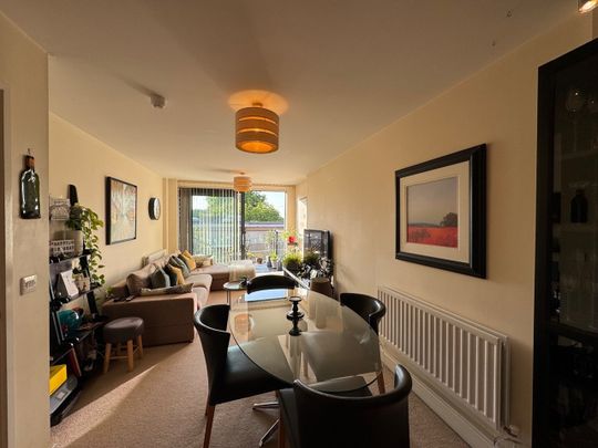 2 Bed Flat, Oakley House, SE11 - Photo 1