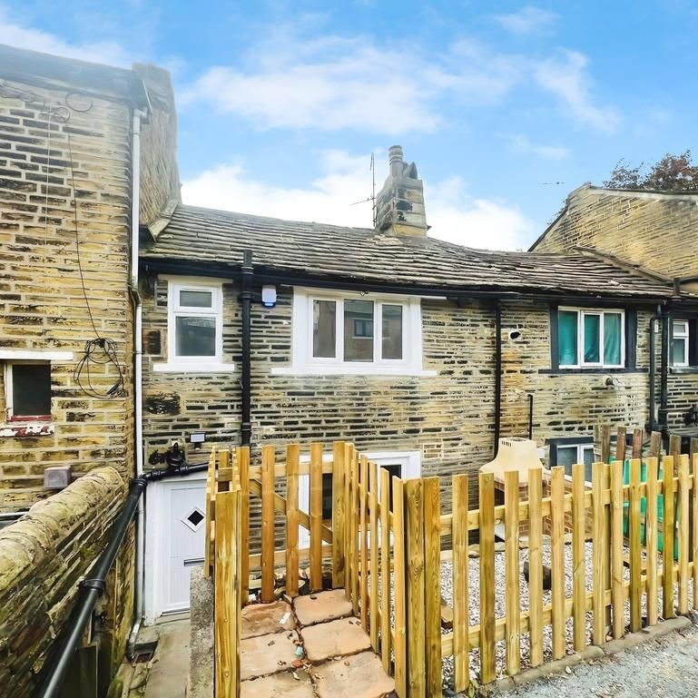 2 bedroom cottage to rent - Photo 1