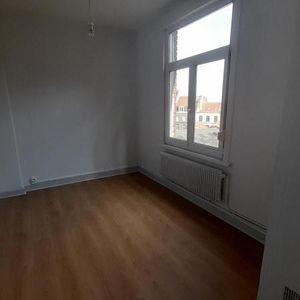 Location Appartement 2 pièces 65m² LILLE 59000 - Photo 2