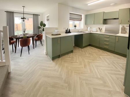 3 bedroom semi-detached house to rent - Photo 3