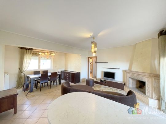 Apartment for rent - Photo 1