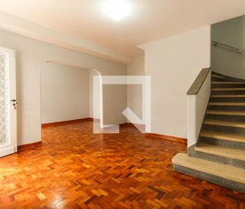 Casa para alugar com 100m², 2 quartos e sem vaga - Foto 1