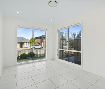 Stunning 4 Bedroom Family Home - Photo 1