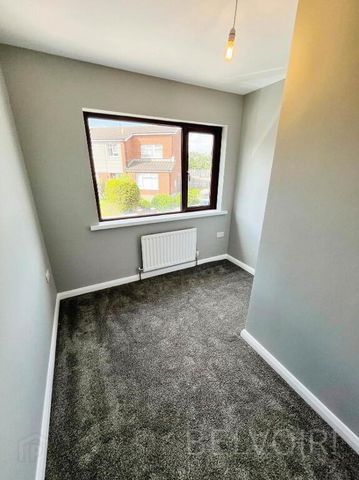 32 Brookvale Rise, Lisburn, BT28 1DE - Photo 3