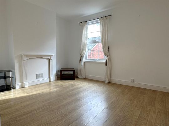 Middleton Road, Oswestry - Photo 1