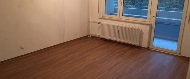 Schön geschnittene 2-Zimmer-Wohnung mit Balkon, frei ab sofort (Einbauküche nach Absprache) - Foto 1