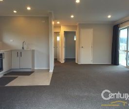 Flat Bush - Photo 1