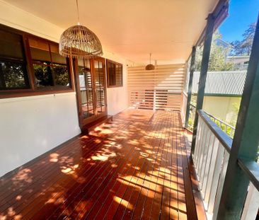 Charming Family Home in Glenbrook - Photo 6