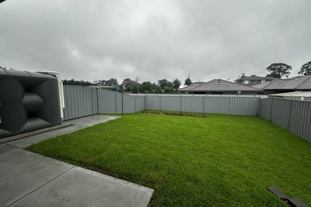 BRAND NEW 3 BEDROOM HOME! - Photo 1