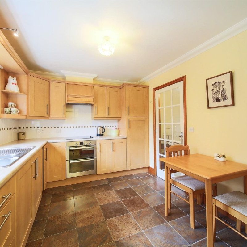 Fern Close - Photo 1