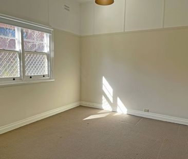 Alban Opportunity! - Photo 2