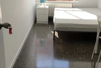 Calle Doctor Moliner, Valencia, Valencian Community 46010