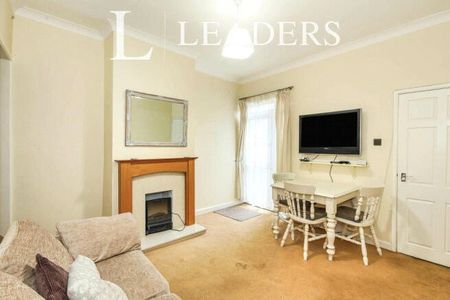 2 bedroom house to rent Thistleberry Avenue, Newcastle, Staffordshire, ST5 - Photo 3