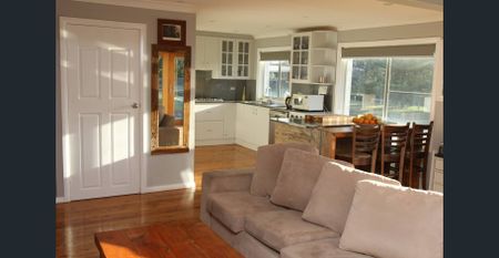 Ideally Located Family Home - Photo 2