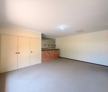 Leeming Life - Spacious 4x2x2 *Open Friday 16th Oct 4pm to 4.20pm* - Photo 3