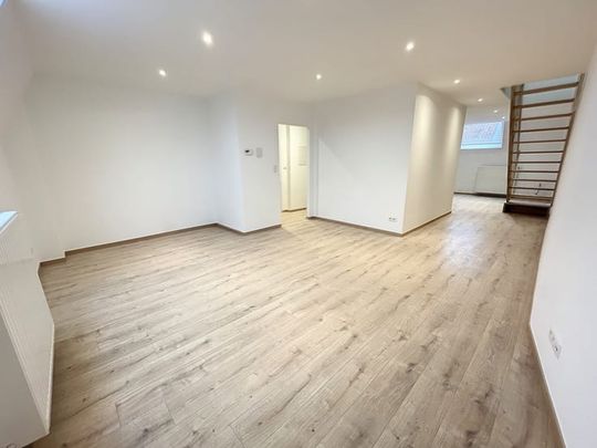 Appartement te huur - Photo 1