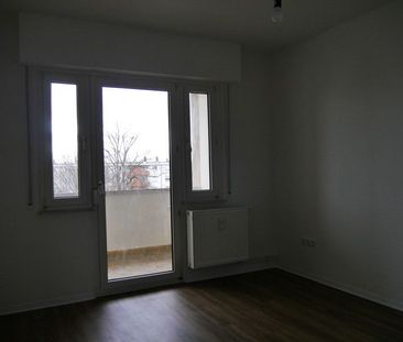 ﻿Schöne 2-Zimmer-Wohnung mit Tageslichtbad und Balkon im Limes-Quar... - Photo 3