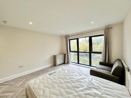 Studio to rent - Photo 4