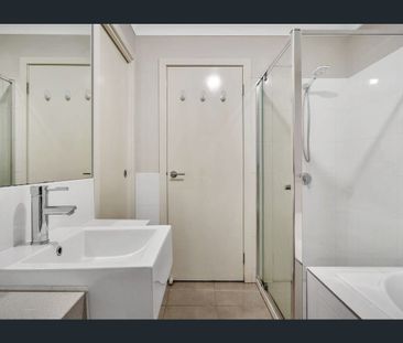 PRIME LOCATION !! - Photo 4