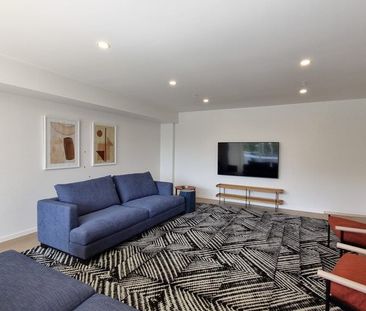 North facing, modern apartment in Avondale - Photo 6