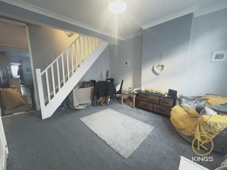 2 bedroom terraced house to rent - Photo 2