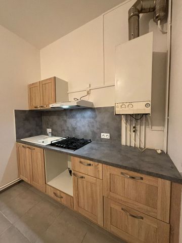 Location Appartement 2 pièces 42m² - Photo 3