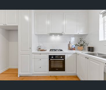 2/415 Elgar Road, Mont Albert, Vic 3127 - Photo 2