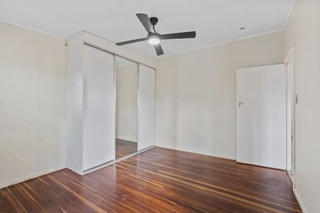 Stylish Living Meets Unbeatable Woolloongabba Convenience! - Photo 5