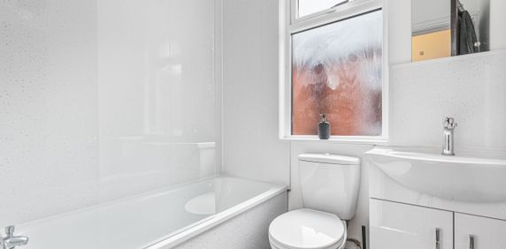 FANTASTIC LOCATION Room five - Photo 2