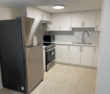 For Lease - 75 Brass Drive, Richmond Hill, Ontario - Photo 3