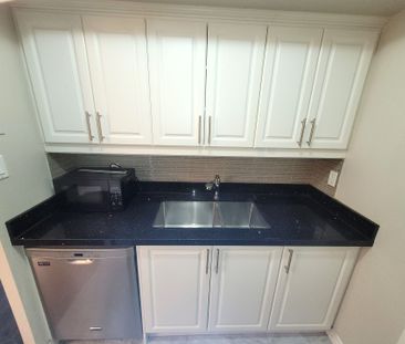 For Lease - 285 Enfield Place Unit# 209, Mississauga, Ontario - Photo 2