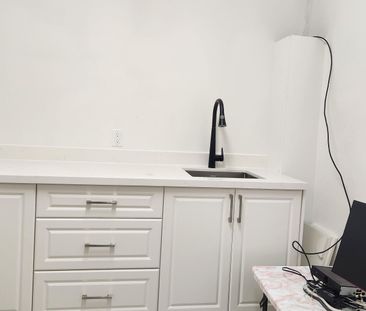 For Lease - 136 Simcoe Street, Oshawa, Ontario - Photo 5