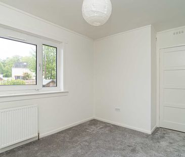 Price £895 pcm - Available Now - Unfurnished - Photo 2