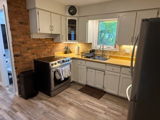 For Lease - 125 Grove Street Unit# MAIN, Guelph, Ontario - Photo 1