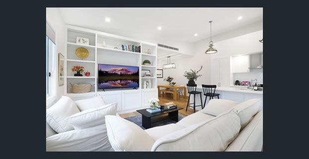 Elegant four bedroom Hamptons style home - Photo 1