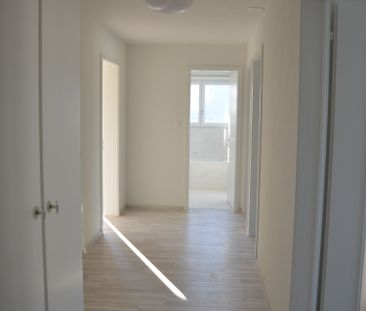 "moderne 3-Zimmer-Wohnung mit Balkon und eigener Waschmaschine" - Photo 3